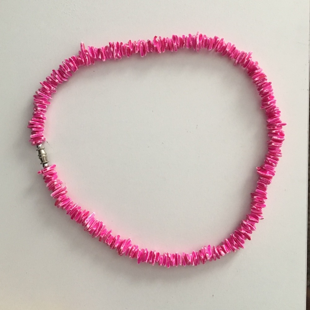 🐚 puka shelled necklace pink🐚